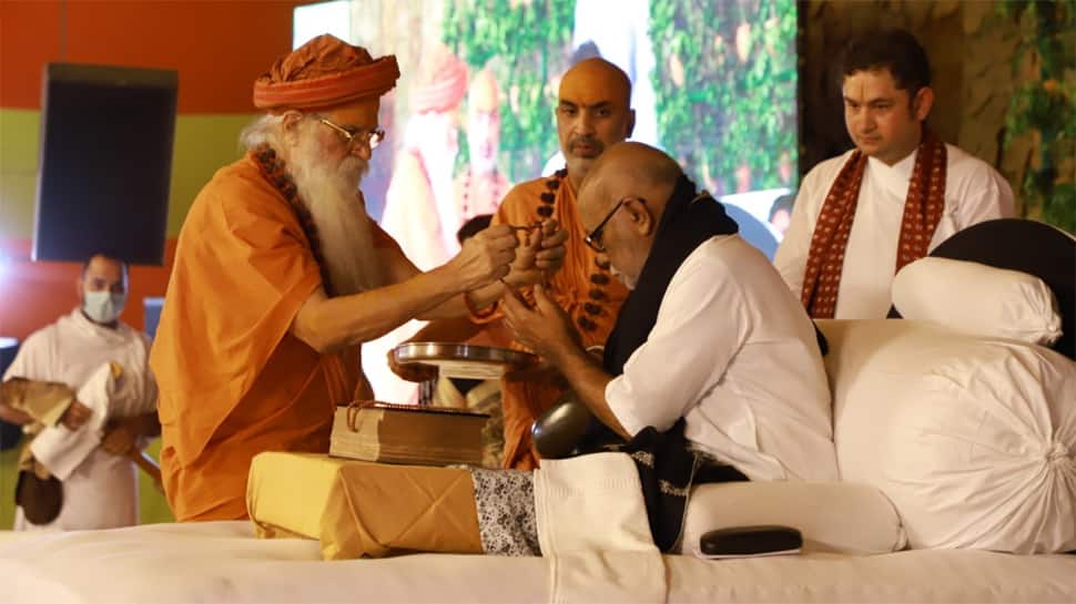 મોરારીબાપુ દ્વારા પુંડરીક આશ્રમ વૃંદાવનમાં આજથી નવ દિવસ રામકથા યોજાશે મોરારીબાપુ દ્વારા પુંડરીક આશ્રમ વૃંદાવનમાં આજથી નવ દિવસ રામકથા યોજાશે