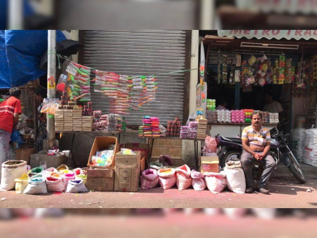 ગુજરાત સરકારના એક નિર્ણયથી રંગ-પીચકારી વેચતા વેપારીઓની જિંદગી બેરંગ બની 