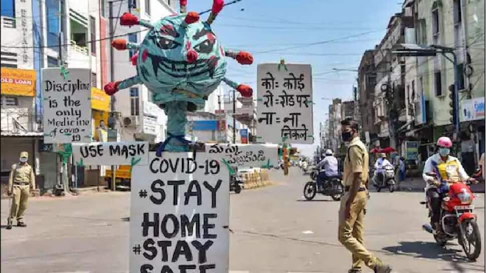 MHA Guidelines: કોરોનાના વધતા કેસો વચ્ચે ગૃહમંત્રાલયે જાહેર કરી નવી ગાઇડલાઇન MHA Guidelines: કોરોનાના વધતા કેસો વચ્ચે ગૃહમંત્રાલયે જાહેર કરી નવી ગાઇડલાઇન