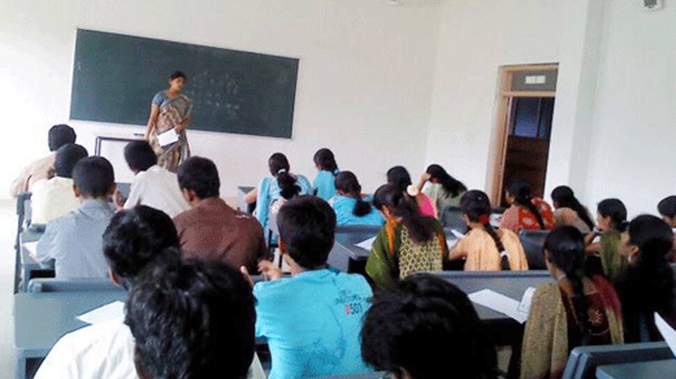 IIT, IIM, JEE અને NEET પરીક્ષાના કોચિંગ માટે રાજ્યમાં ચાર ઝોનમાં નવા કોચિંગ ક્લાસ શરૂ કરાશે IIT, IIM, JEE અને NEET પરીક્ષાના કોચિંગ માટે રાજ્યમાં ચાર ઝોનમાં નવા કોચિંગ ક્લાસ શરૂ કરાશે