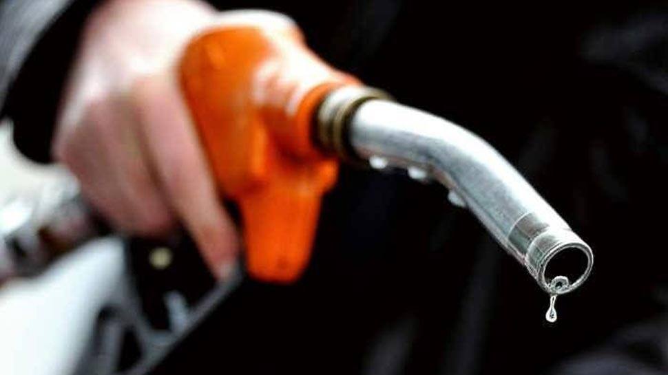 Petrol Price Today: સતત બીજા દિવસે ઓછા થયા પેટ્રોલ-ડીઝલના ભાવ, જાણો આજના ભાવ Petrol Price Today: સતત બીજા દિવસે ઓછા થયા પેટ્રોલ-ડીઝલના ભાવ, જાણો આજના ભાવ