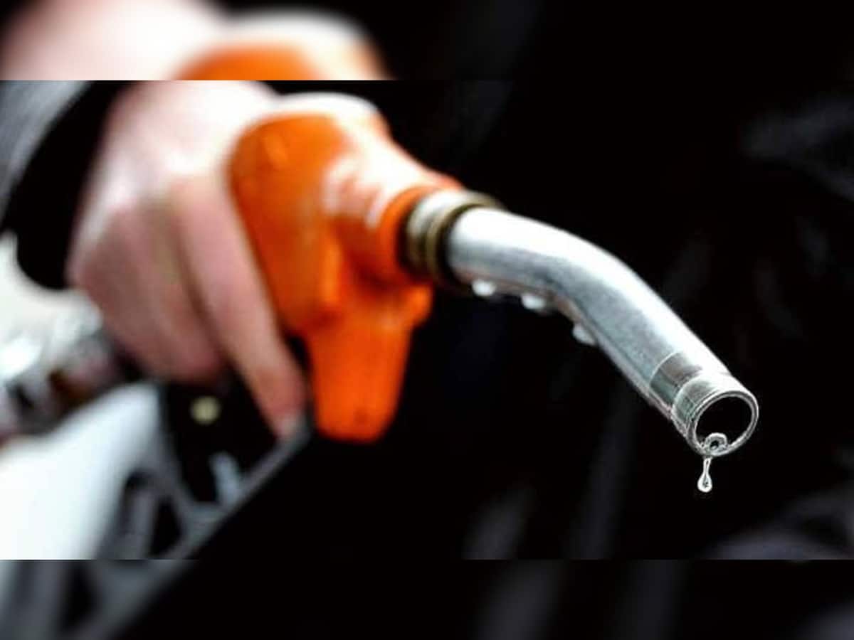 Petrol Price Today: સતત બીજા દિવસે ઓછા થયા પેટ્રોલ-ડીઝલના ભાવ, જાણો આજના ભાવ