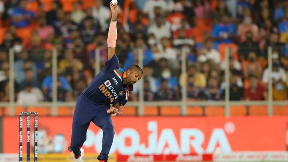 Hardik Pandya આ કારણથી વન ડે સિરીઝમાં નથી કરી રહ્યો બોલિંગ, કોહલીએ જણાવ્યો ફ્યૂચર પ્લાન Hardik Pandya આ કારણથી વન ડે સિરીઝમાં નથી કરી રહ્યો બોલિંગ, કોહલીએ જણાવ્યો ફ્યૂચર પ્લાન