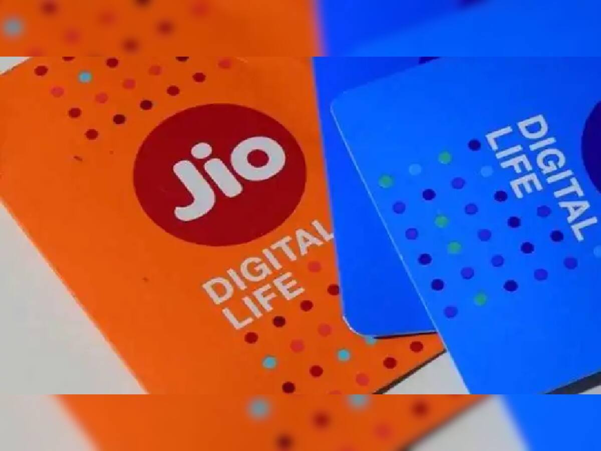 Reliance Jio નો 555 રૂપિયાવાળો ધાંસૂ પ્લાન, મળશે 126GB ડેટા, અનલિમિટેડ કોલની સુવિધા