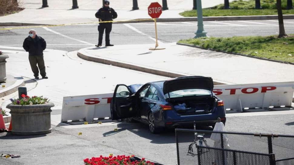 US Capitol Hill incident: હુમલામાં ઘાયલ એક પોલીસકર્મીએ તોડ્યો દમ, સંદિગ્ધનું પણ મોત US Capitol Hill incident: હુમલામાં ઘાયલ એક પોલીસકર્મીએ તોડ્યો દમ, સંદિગ્ધનું પણ મોત