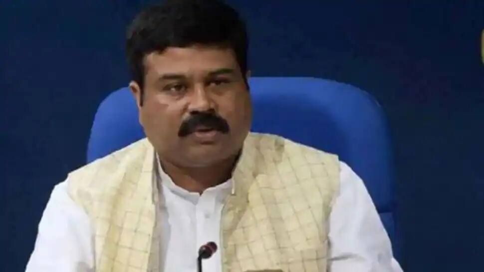 Petrol Price: પેટ્રોલ-ડીઝલ અને LPG ના ભાવમાં થશે ઘટાડોઃ ધર્મેન્દ્ર પ્રધાન Petrol Price: પેટ્રોલ-ડીઝલ અને LPG ના ભાવમાં થશે ઘટાડોઃ ધર્મેન્દ્ર પ્રધાન