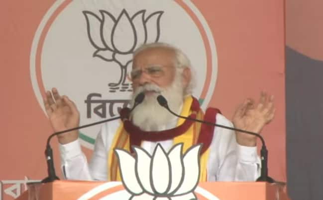 'અમે કહ્યું હોત કે બધા હિન્દુ એક થઈ જાઓ, તો અમને EC ની 8-10 નોટિસ મળી ગઈ હોત' 'અમે કહ્યું હોત કે બધા હિન્દુ એક થઈ જાઓ, તો અમને EC ની 8-10 નોટિસ મળી ગઈ હોત'