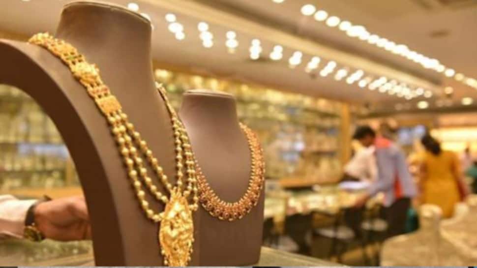 Gold Price Today, 16 April 2021: આજે 10 ગ્રામ સોના પર થશે 9200 રૂપિયાની બચત, ચાંદી પણ થઈ સસ્તી Gold Price Today, 16 April 2021: આજે 10 ગ્રામ સોના પર થશે 9200 રૂપિયાની બચત, ચાંદી પણ થઈ સસ્તી