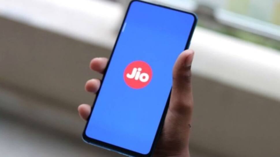 JIO 329 ના રિચાર્જમાં આપી રહ્યું છે આ ઓફર, આજે જ કરાવો સ્પેશિયલ રિચાર્જ JIO 329 ના રિચાર્જમાં આપી રહ્યું છે આ ઓફર, આજે જ કરાવો સ્પેશિયલ રિચાર્જ