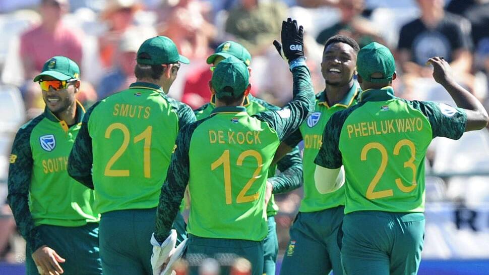 ભારતમાં રમાનાર T20 World Cup થી બહાર થઈ શકે છે આફ્રિકાની ટીમ, સામે આવ્યું મોટુ કારણ ભારતમાં રમાનાર T20 World Cup થી બહાર થઈ શકે છે આફ્રિકાની ટીમ, સામે આવ્યું મોટુ કારણ