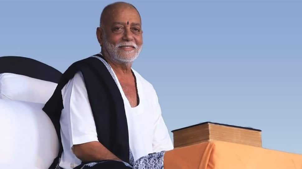 Rajula: રામકથા દરમિયાન મોરારી બાપુએ કોરોના મહામારીમાં 1 કરોડનાં દાનની જાહેરાત કરી Rajula: રામકથા દરમિયાન મોરારી બાપુએ કોરોના મહામારીમાં 1 કરોડનાં દાનની જાહેરાત કરી