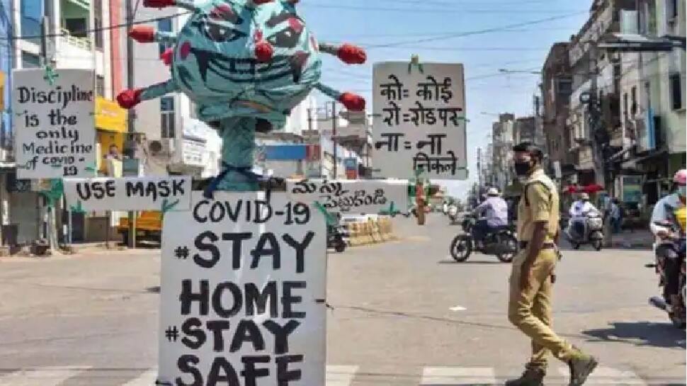 કેરલમાં કોરોનાની તોફાની ગતિ, 24 કલાકમાં 42 હજાર કેસ, સરકારે કરી સંપૂર્ણ લૉકડાઉનની જાહેરાત કેરલમાં કોરોનાની તોફાની ગતિ, 24 કલાકમાં 42 હજાર કેસ, સરકારે કરી સંપૂર્ણ લૉકડાઉનની જાહેરાત