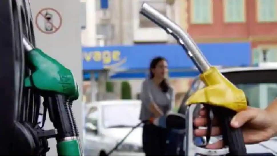 Petrol Diesel Price: ચૂંટણી પૂરી થયા બાદ સતત ચોથા દિવસે પેટ્રોલ-ડીઝલના ભાવમાં વધારો Petrol Diesel Price: ચૂંટણી પૂરી થયા બાદ સતત ચોથા દિવસે પેટ્રોલ-ડીઝલના ભાવમાં વધારો