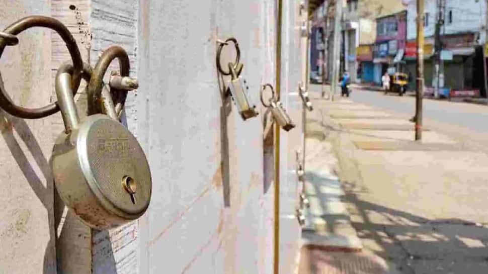 Lockdown થી વેપારીઓની હાલત ખરાબ, બોલ્યા- કેજરીવાલ સરકાર ટેક્સના પૈસા મફતમાં વહેંચી શકે નહીં, અમને પણ મદદ જોઈએ Lockdown થી વેપારીઓની હાલત ખરાબ, બોલ્યા- કેજરીવાલ સરકાર ટેક્સના પૈસા મફતમાં વહેંચી શકે નહીં, અમને પણ મદદ જોઈએ