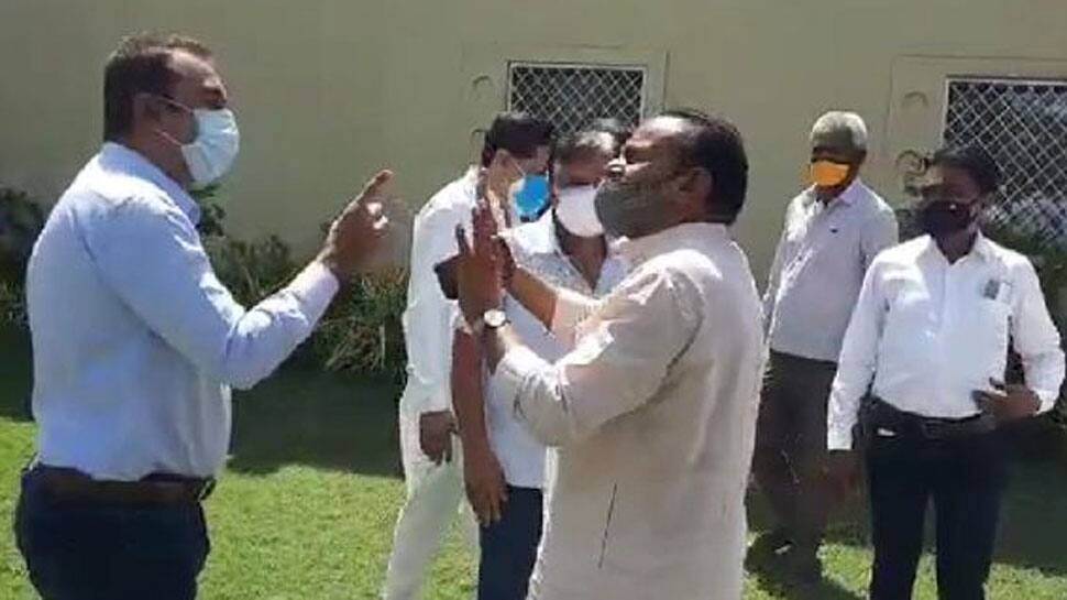 PALANPUR: MLA ની દર્દીના સગા સાથે તુમાખી, હું કામ કરતો નથી અને કરવાનો પણ નથી PALANPUR: MLA ની દર્દીના સગા સાથે તુમાખી, હું કામ કરતો નથી અને કરવાનો પણ નથી