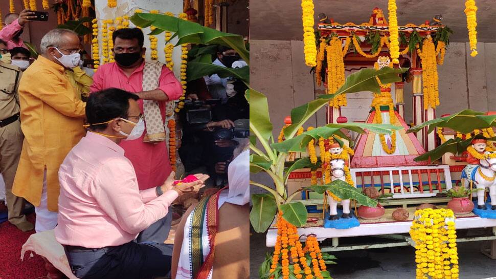 રથયાત્રાની પહેલી વિધિની શરૂઆત, જગન્નાથ મંદિરમાં આવેલ 3 ઐતિહાસિક રથની પૂજા કરાઈ રથયાત્રાની પહેલી વિધિની શરૂઆત, જગન્નાથ મંદિરમાં આવેલ 3 ઐતિહાસિક રથની પૂજા કરાઈ