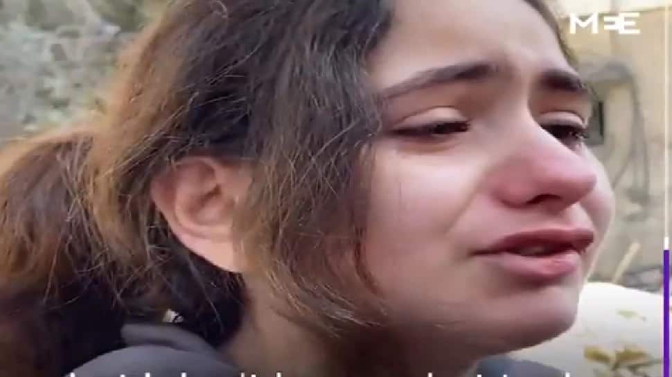 Palestine રડી રહેલી બાળકીનો વીડિયો વાયરલ, કહ્યું- અમારી સાથે કેમ આવું થઈ રહ્યું છે Palestine રડી રહેલી બાળકીનો વીડિયો વાયરલ, કહ્યું- અમારી સાથે કેમ આવું થઈ રહ્યું છે