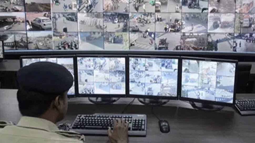 Control Room: વાવાઝોડાને પગલે અમદાવાદ જિલ્લામાં તંત્ર સજ્જઃ કોઈપણ આપાતકાલીન સ્થિતિમાં આ નંબરો પર કરો ફોન Control Room: વાવાઝોડાને પગલે અમદાવાદ જિલ્લામાં તંત્ર સજ્જઃ કોઈપણ આપાતકાલીન સ્થિતિમાં આ નંબરો પર કરો ફોન