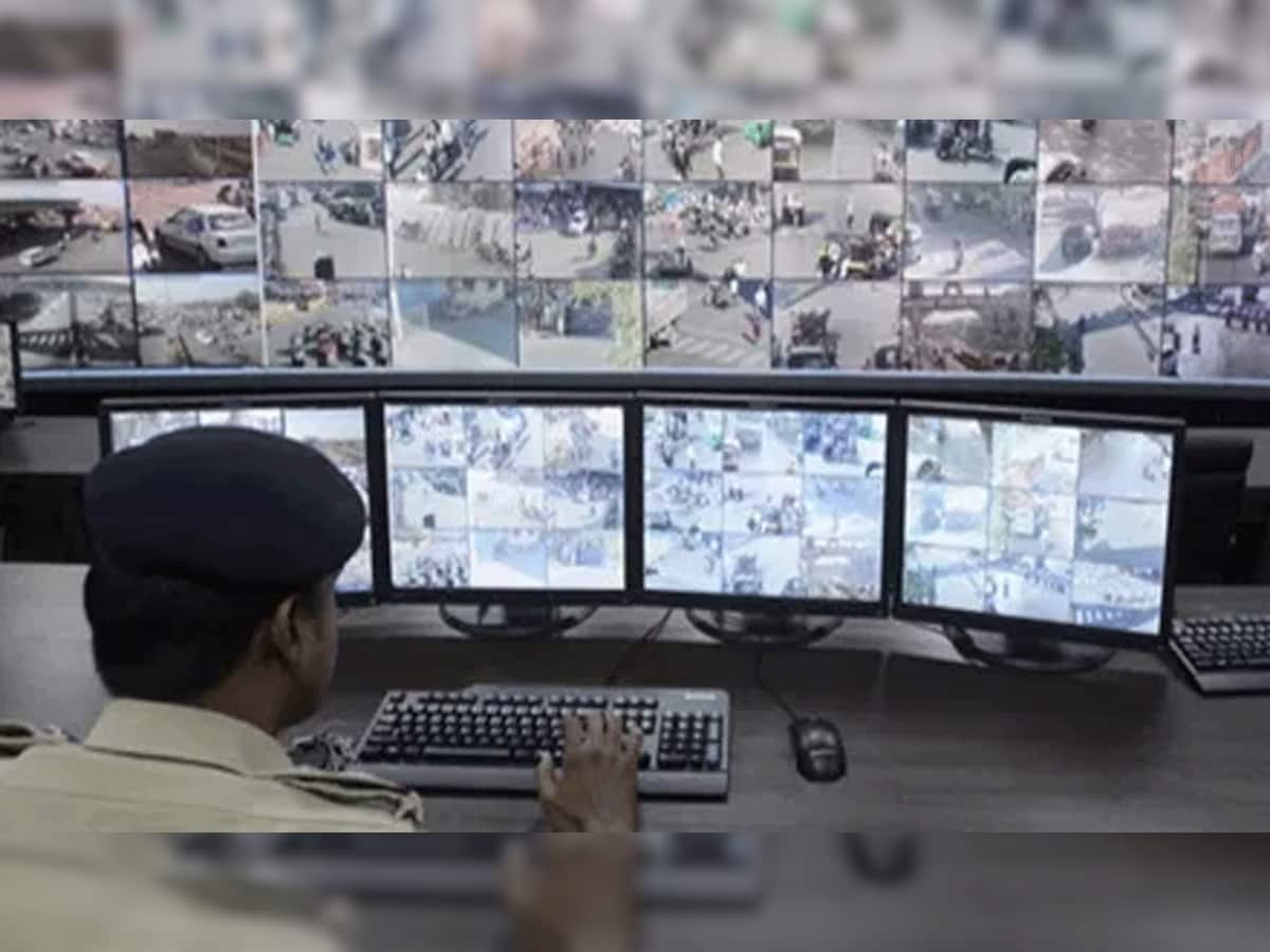 Control Room: વાવાઝોડાને પગલે અમદાવાદ જિલ્લામાં તંત્ર સજ્જઃ કોઈપણ આપાતકાલીન સ્થિતિમાં આ નંબરો પર કરો ફોન