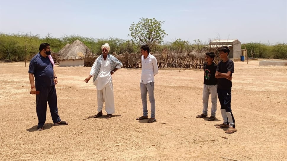 કચ્છના ઝૂરા કેમ્પમાં વસતા શરણાર્થીઓને મળશે નાગરિકત્વ, 2009માં પાકિસ્તાનથી આવ્યા હતા ગુજરાત કચ્છના ઝૂરા કેમ્પમાં વસતા શરણાર્થીઓને મળશે નાગરિકત્વ, 2009માં પાકિસ્તાનથી આવ્યા હતા ગુજરાત