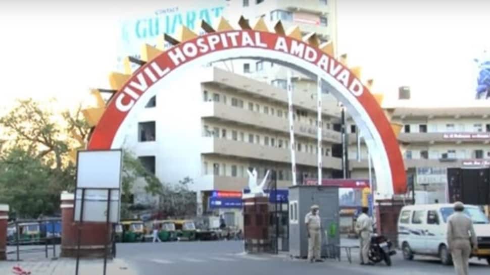 અમદાવાદ સિવિલમાં સફળતાપૂર્વક મ્યુકરમાઇકોસિસના દર્દીઓની સર્જરી, બે મહિનામાં 950 થી વધુની સારવાર અમદાવાદ સિવિલમાં સફળતાપૂર્વક મ્યુકરમાઇકોસિસના દર્દીઓની સર્જરી, બે મહિનામાં 950 થી વધુની સારવાર