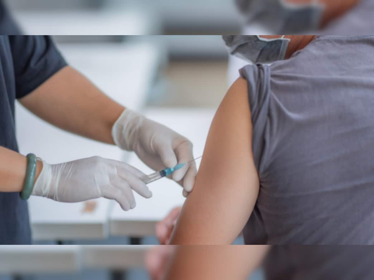GUJARAT CORONA UPDATE: રાજ્યમાં 2 લાખથી વધુ લોકોનું રસીકરણ, નવા કેસ કરતાં સાજા થતા દર્દીઓની સંખ્યા ડબલ