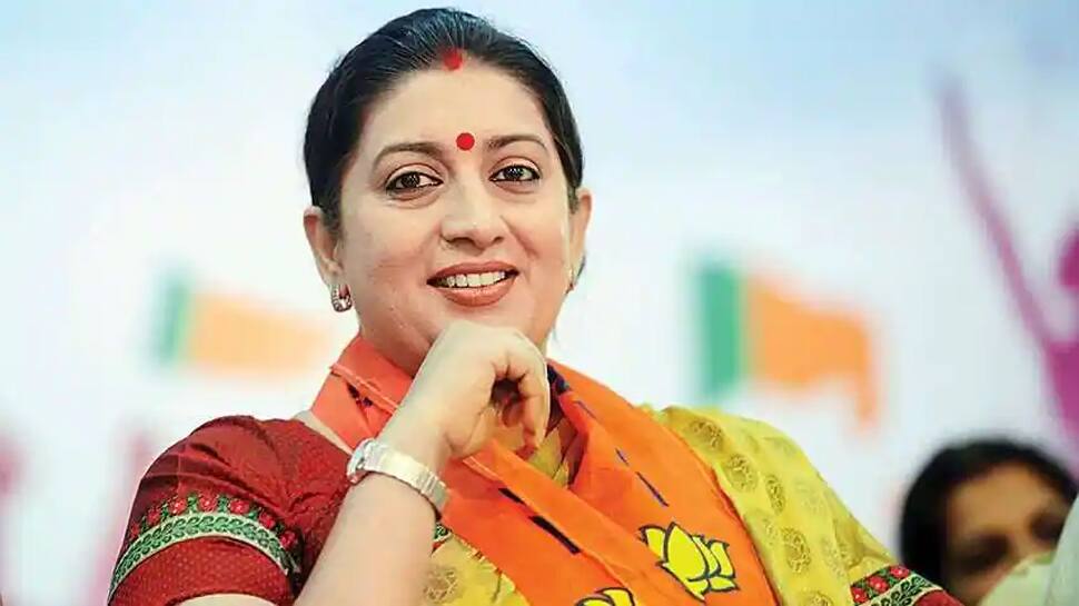 Smriti Irani નું ગજબનું ટ્રાન્સફોર્મેશન જોઈ લોકો મોઢામાં આંગળા નાખી ગયા, આ PICS માં તમે ઓળખી પણ નહીં શકો Smriti Irani નું ગજબનું ટ્રાન્સફોર્મેશન જોઈ લોકો મોઢામાં આંગળા નાખી ગયા, આ PICS માં તમે ઓળખી પણ નહીં શકો