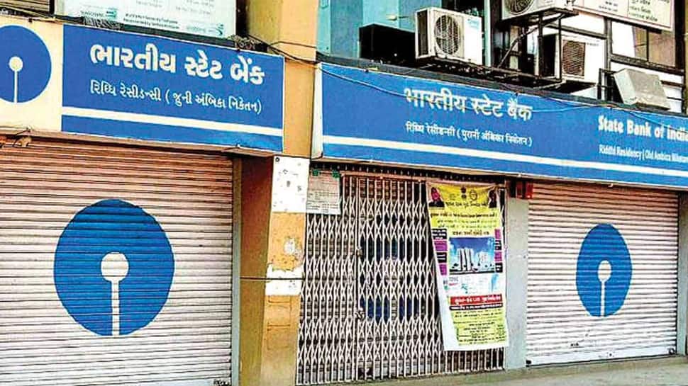 Bank Alert! જુલાઈમાં 15 દિવસ બંધ રહેશે બેંક, જતા પહેલા ચેક કરી લો લિસ્ટ Bank Alert! જુલાઈમાં 15 દિવસ બંધ રહેશે બેંક, જતા પહેલા ચેક કરી લો લિસ્ટ