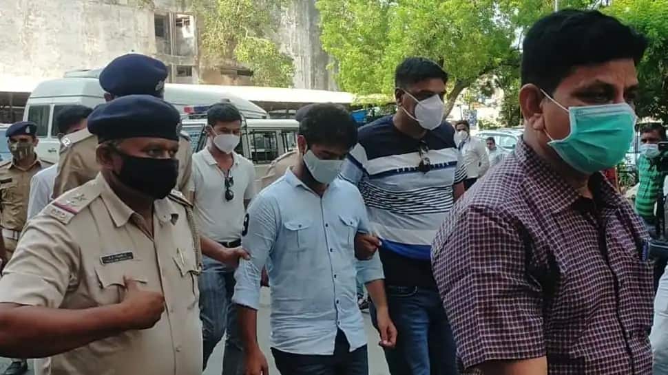 Shivranjani Hit And Run Case: પર્વ શાહ જેલના હવાલે, માનવ વધનો ગુનો દાખલ Shivranjani Hit And Run Case: પર્વ શાહ જેલના હવાલે, માનવ વધનો ગુનો દાખલ