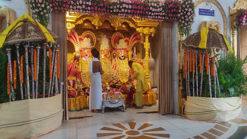 રથયાત્રાનું કાઉન્ટડાઉન શરૂ : આજે ભગવાને સોનાવેશમાં દર્શન આપ્યા, સાંજે મુખ્યમંત્રી આવશે રથયાત્રાનું કાઉન્ટડાઉન શરૂ : આજે ભગવાને સોનાવેશમાં દર્શન આપ્યા, સાંજે મુખ્યમંત્રી આવશે