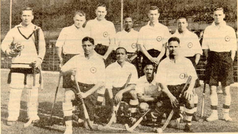 HISTORY OF INDIAN HOCKEY: એકવાર અંગ્રેજોએ ભારતીયોના હાથમાં હૉકી સ્ટીક આપી, પછી જે થયું એ ઈતિહાસ છે...! HISTORY OF INDIAN HOCKEY: એકવાર અંગ્રેજોએ ભારતીયોના હાથમાં હૉકી સ્ટીક આપી, પછી જે થયું એ ઈતિહાસ છે...!