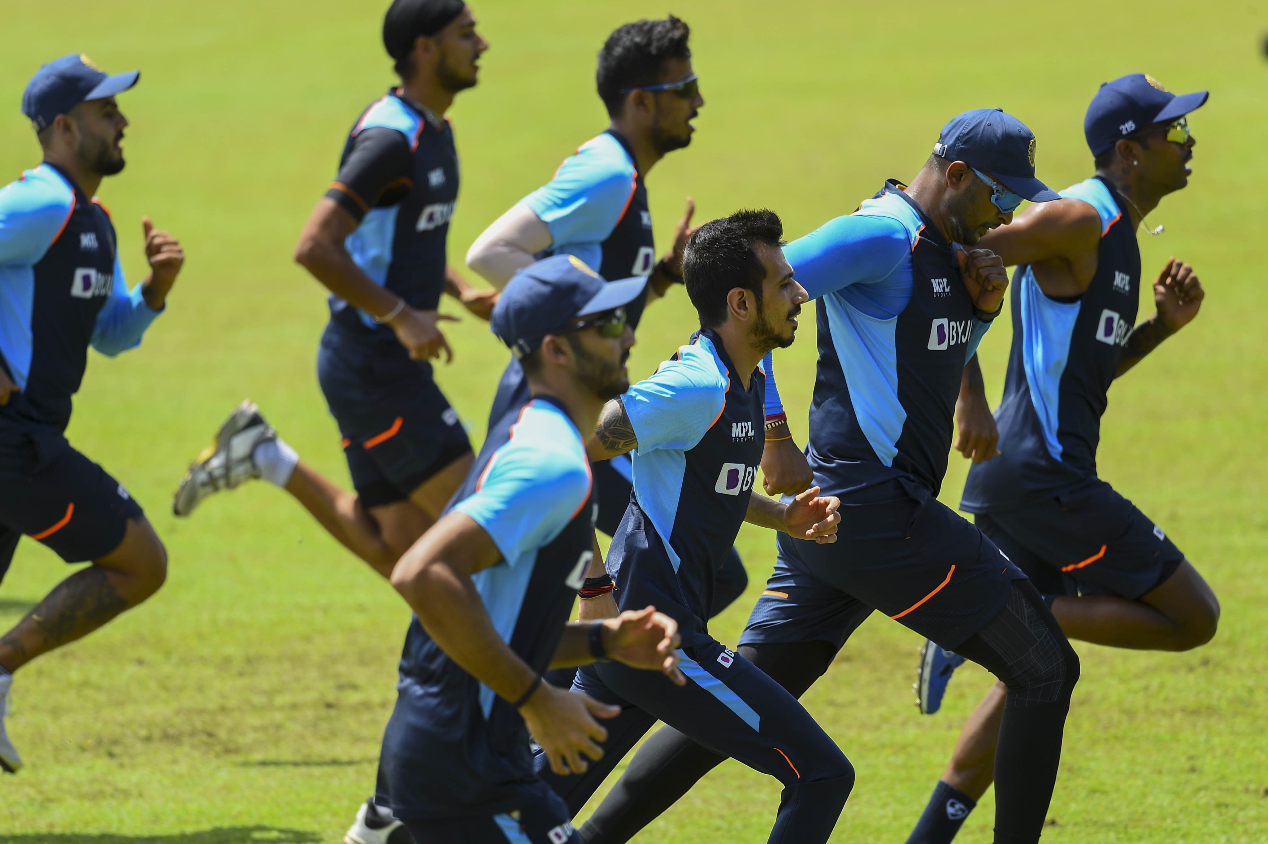 SL vs IND: શ્રીલંકા વિરુદ્ધ પ્રથમ વનડે માટે આવી હોઈ શકે છે ભારતની પ્લેઇંગ XI, સંજૂ સેમસન કરી શકે છે પર્દાપણ SL vs IND: શ્રીલંકા વિરુદ્ધ પ્રથમ વનડે માટે આવી હોઈ શકે છે ભારતની પ્લેઇંગ XI, સંજૂ સેમસન કરી શકે છે પર્દાપણ