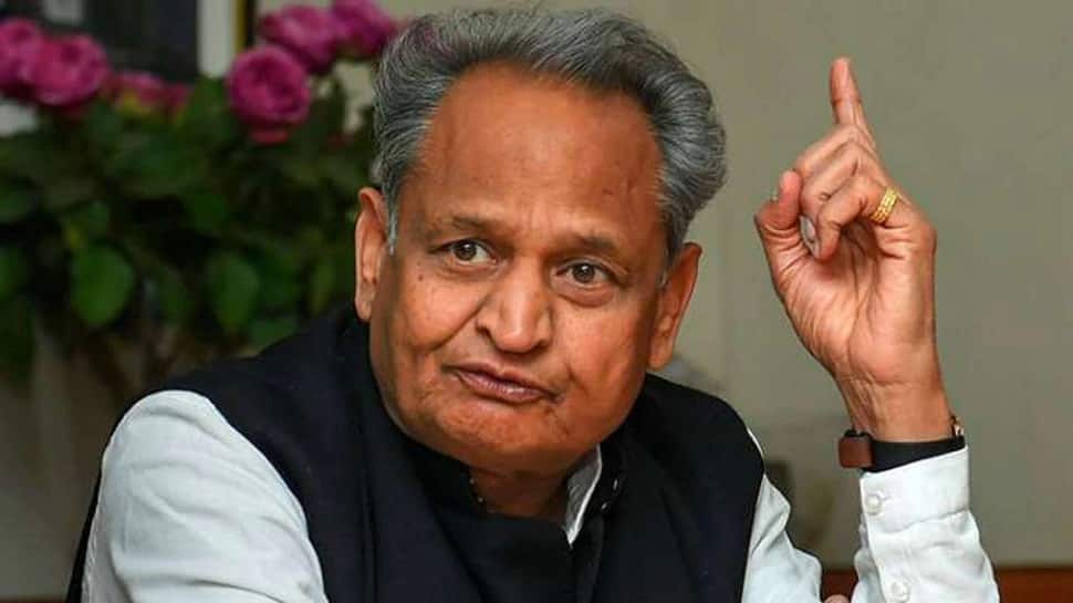 Rajasthan: 28 જુલાઇએ થઇ શકે છે મંત્રીમંડળનું વિસ્તરણ, ધારસભ્યોને આપ્યા નિર્દેશ Rajasthan: 28 જુલાઇએ થઇ શકે છે મંત્રીમંડળનું વિસ્તરણ, ધારસભ્યોને આપ્યા નિર્દેશ