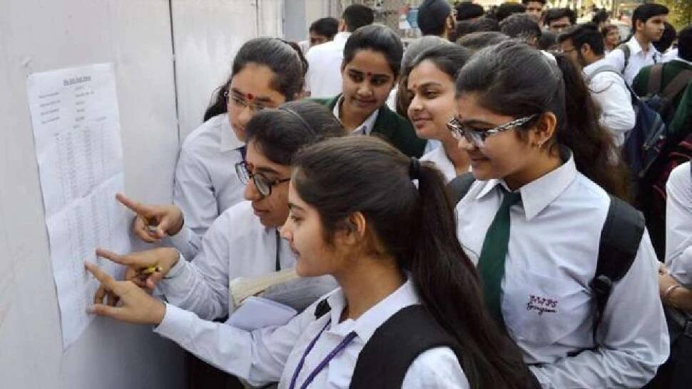 CBSE ના 10th-12th બોર્ડના Result ને લઇને નવી અપડેટ, કાલે જાહેર થઇ શકે પરિણામની તારીખ CBSE ના 10th-12th બોર્ડના Result ને લઇને નવી અપડેટ, કાલે જાહેર થઇ શકે પરિણામની તારીખ