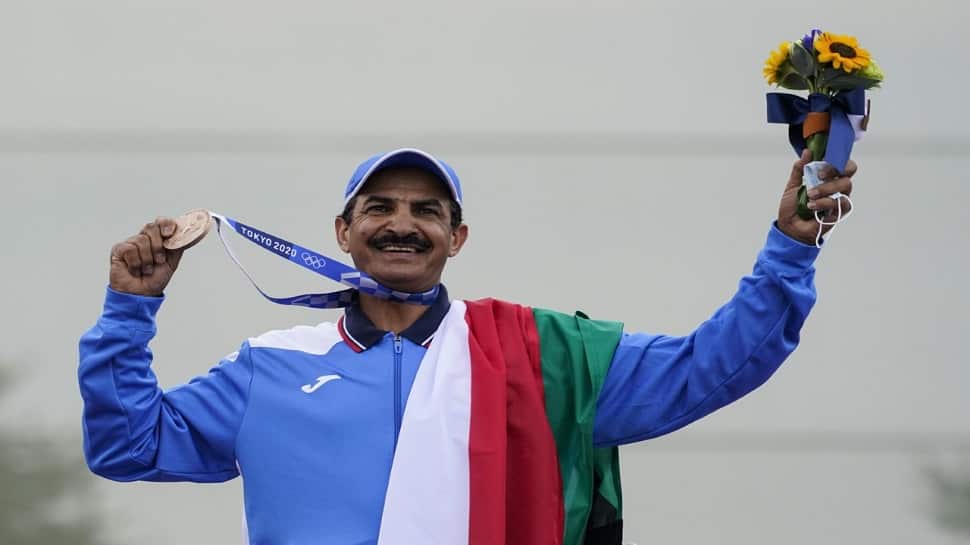 Tokyo Olympics: કુવૈતના અલ રશીદીએ 58 વર્ષની વયે ટોક્યો ઓલિમ્પિકમાં જીત્યો મેડલ Tokyo Olympics: કુવૈતના અલ રશીદીએ 58 વર્ષની વયે ટોક્યો ઓલિમ્પિકમાં જીત્યો મેડલ
