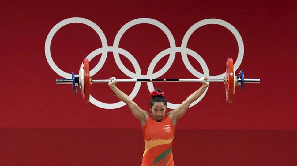 Tokyo Olympisc માં સિલ્વર મેડલ જીતનાર મીરાબાઈ ચાનુને ચાંદી-ચાંદી, ઈનામનો થઈ રહ્યો છે વરસાદ Tokyo Olympisc માં સિલ્વર મેડલ જીતનાર મીરાબાઈ ચાનુને ચાંદી-ચાંદી, ઈનામનો થઈ રહ્યો છે વરસાદ