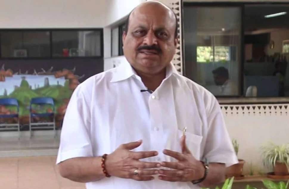 Karnataka: બસવરાજ બોમ્મઈ બનશે રાજ્યના નવા મુખ્યમંત્રી, ધારાસભ્ય દળની બેઠકમાં લેવાયો નિર્ણય Karnataka: બસવરાજ બોમ્મઈ બનશે રાજ્યના નવા મુખ્યમંત્રી, ધારાસભ્ય દળની બેઠકમાં લેવાયો નિર્ણય