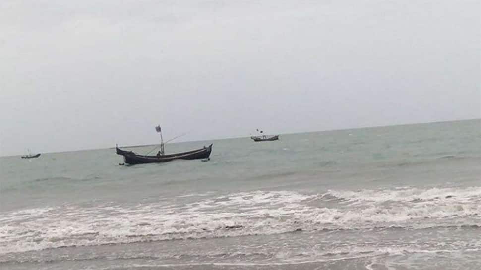 Cyclone ના લીધે ઋતુચક્રમાં ફેરફાર, દરિયામાં માછીમારી કે બોટ અવર-જવર પર પ્રતિબંધ Cyclone ના લીધે ઋતુચક્રમાં ફેરફાર, દરિયામાં માછીમારી કે બોટ અવર-જવર પર પ્રતિબંધ