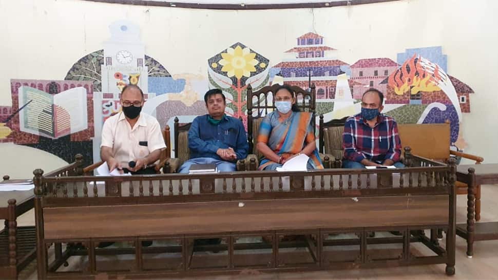 Nadiad Municipality ની સામાન્ય સભા મળી, ચેરમેન અને સભ્યોના નામની કરી જાહેરાત Nadiad Municipality ની સામાન્ય સભા મળી, ચેરમેન અને સભ્યોના નામની કરી જાહેરાત