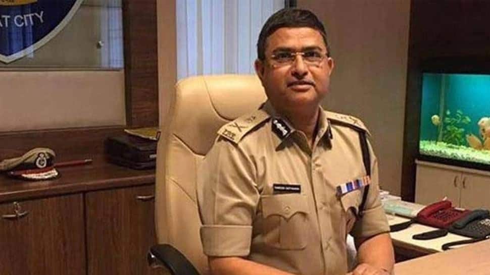 Rakesh Asthana ને પોલીસ કમિશનર બનાવવાનો આપે કર્યો વિરોધ, દિલ્હી વિધાનસભામાં પ્રસ્તાવ પાસ Rakesh Asthana ને પોલીસ કમિશનર બનાવવાનો આપે કર્યો વિરોધ, દિલ્હી વિધાનસભામાં પ્રસ્તાવ પાસ