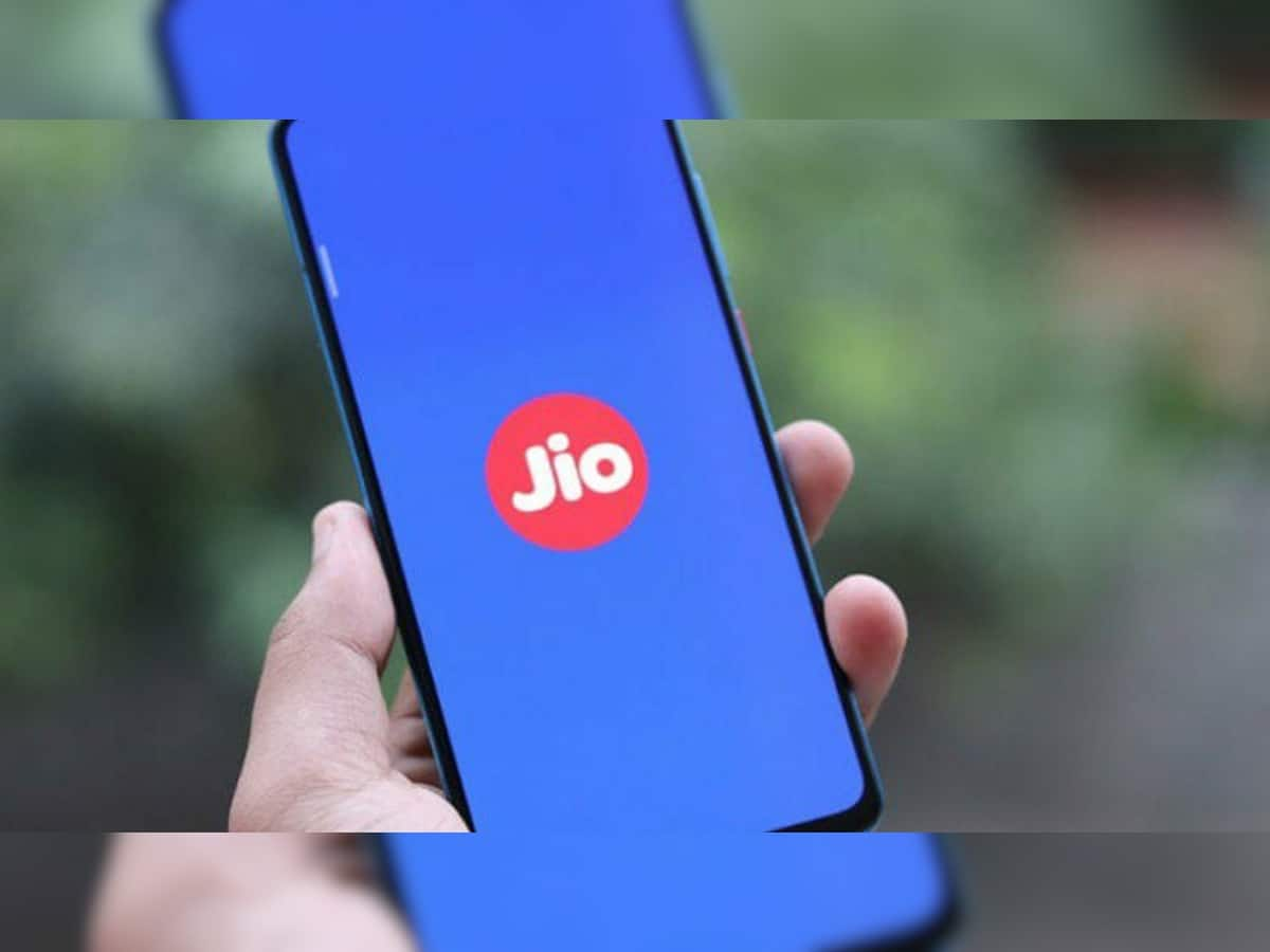 Jio એ લોન્ચ કર્યો સૌથી સસ્તો પ્લાન, એક પ્લાનના રિચાર્જ પર બે પ્લાન્સનો મળશે ફાયદો