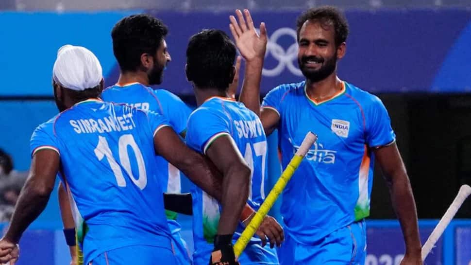 Tokyo Olympics: ભારતીય મેન્સ હોકી ટીમની ચાંદી જ ચાંદી, આ ખેલાડીઓને મળશે કરોડો Tokyo Olympics: ભારતીય મેન્સ હોકી ટીમની ચાંદી જ ચાંદી, આ ખેલાડીઓને મળશે કરોડો