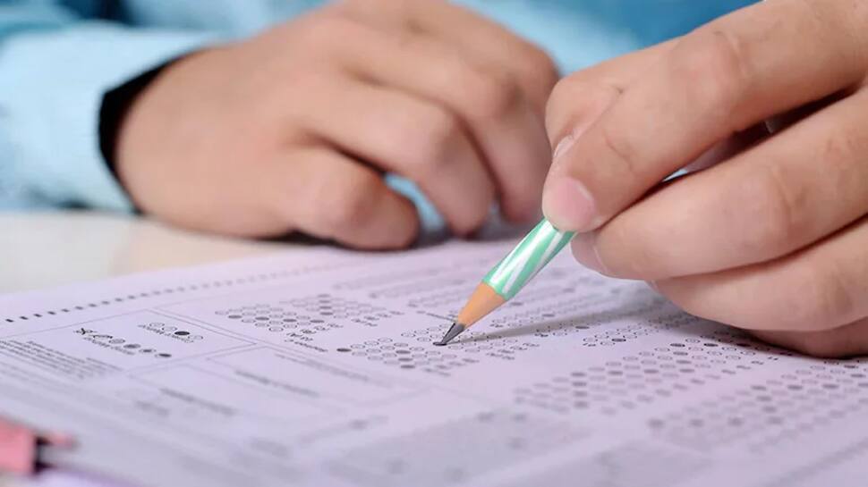 GSSSB Exam: ગૌણ સેવા પસંદગી મંડળ દ્વારા સિનિયર ક્લાર્કના પદ માટે આજે યોજાશે પરીક્ષા GSSSB Exam: ગૌણ સેવા પસંદગી મંડળ દ્વારા સિનિયર ક્લાર્કના પદ માટે આજે યોજાશે પરીક્ષા