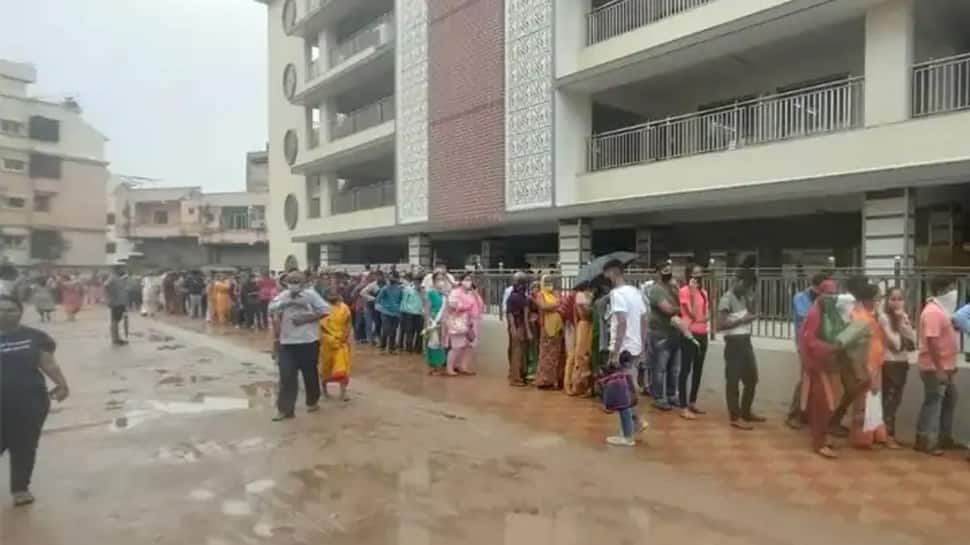 ગુજરાત સરકારની વેપારીઓને મોટી રાહત, રસીકરણ અંગેની વેપારીઓની સૌથી મોટી માંગ સ્વીકારી ગુજરાત સરકારની વેપારીઓને મોટી રાહત, રસીકરણ અંગેની વેપારીઓની સૌથી મોટી માંગ સ્વીકારી