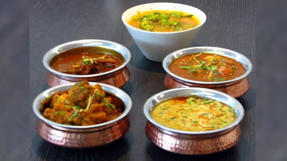 ઉતાવળમાં જમવામાં પડી ગયું વધુ મરચું...ચિંતા છોડો અને અપનાવો આ સરળ Tips ઉતાવળમાં જમવામાં પડી ગયું વધુ મરચું...ચિંતા છોડો અને અપનાવો આ સરળ Tips