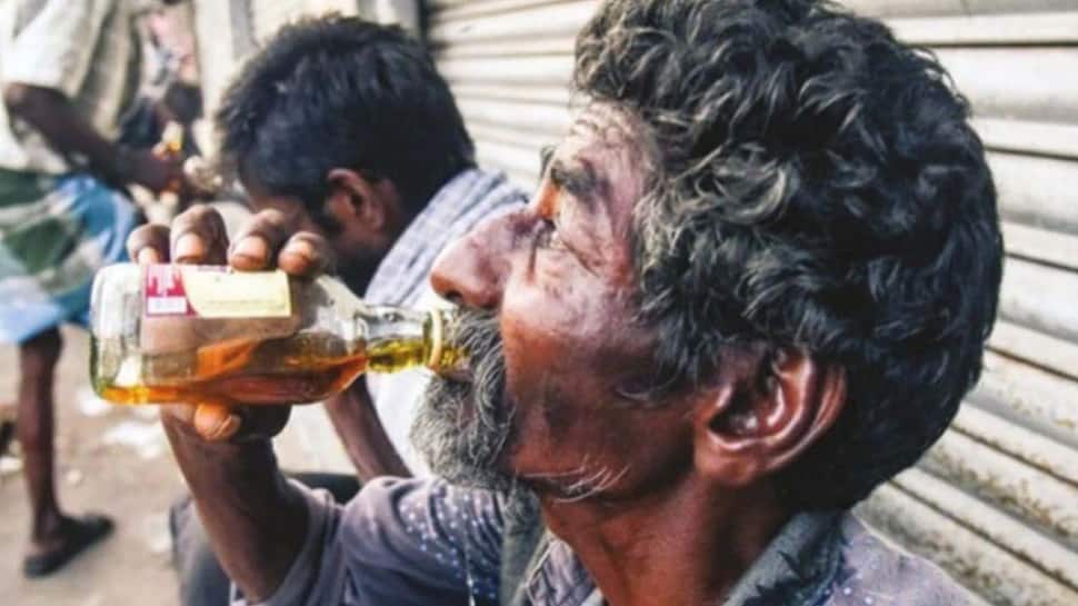 Madhya Pradesh: ઝેરી દારૂ સ્વરૂપે મોત વેચનારાઓ સાવધાન, થશે મોતની સજા, સરકારનો નિર્ણય Madhya Pradesh: ઝેરી દારૂ સ્વરૂપે મોત વેચનારાઓ સાવધાન, થશે મોતની સજા, સરકારનો નિર્ણય