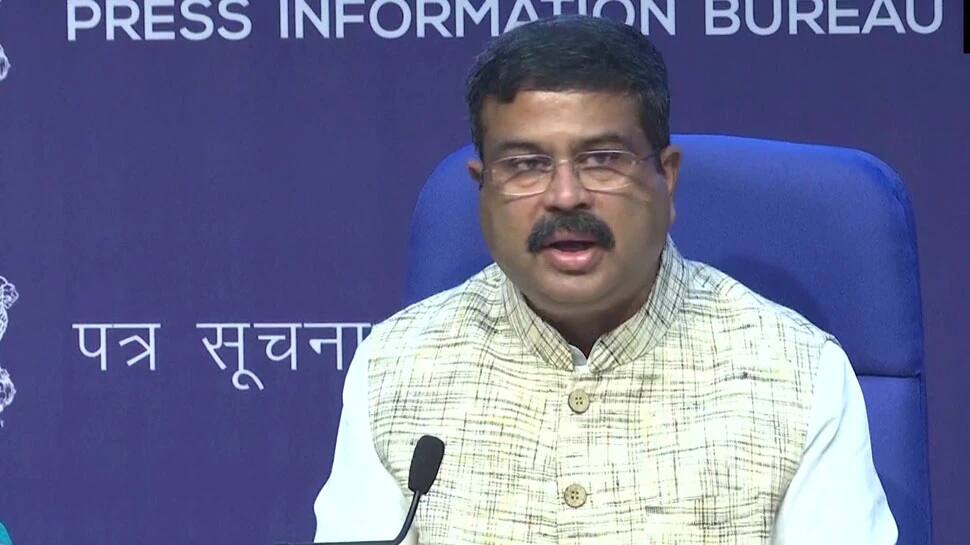 Cabinet Meeting Updates: લીગલ અને એજ્યુકેશન સેક્ટરમાં હવે થશે મોટા સુધારા, કેન્દ્રીય કેબિનેટમાં લેવાયા આ નિર્ણયો Cabinet Meeting Updates: લીગલ અને એજ્યુકેશન સેક્ટરમાં હવે થશે મોટા સુધારા, કેન્દ્રીય કેબિનેટમાં લેવાયા આ નિર્ણયો