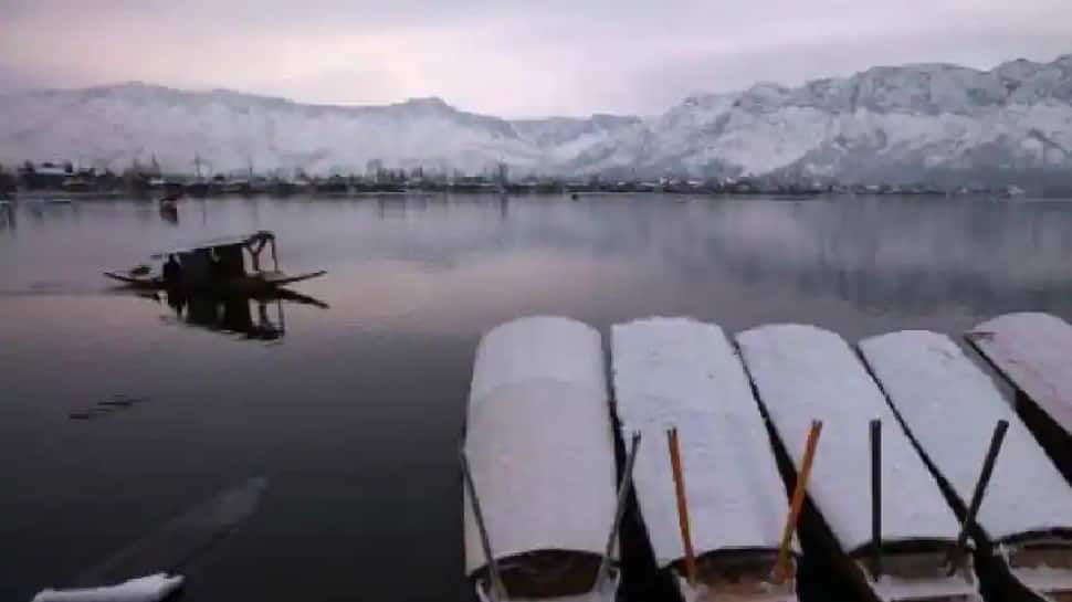 Jammu and Kashmir: આર્ટિકલ 370 હટવાના બે વર્ષ પૂરા, જમ્મુ-કાશ્મીરમાં થયા છે આ મોટા ફેરફાર Jammu and Kashmir: આર્ટિકલ 370 હટવાના બે વર્ષ પૂરા, જમ્મુ-કાશ્મીરમાં થયા છે આ મોટા ફેરફાર