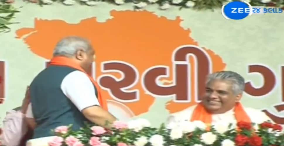 Video: નીતિન પટેલને જોતા જ દિગ્ગજ નેતાઓ ઊભા થઈ ગયા, આ નેતાએ તો ખભે હાથ મૂકી આપ્યો આવકાર Video: નીતિન પટેલને જોતા જ દિગ્ગજ નેતાઓ ઊભા થઈ ગયા, આ નેતાએ તો ખભે હાથ મૂકી આપ્યો આવકાર