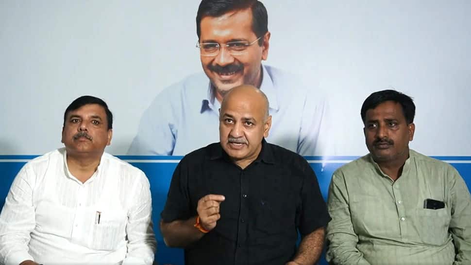 UP Assembly Election ને લઇને AAP ની મોટી જાહેરાત, 'સરકાર બની તો લોકોને દર મહિને આપશે 300 યૂનિટ ફ્રી વિજળી' UP Assembly Election ને લઇને AAP ની મોટી જાહેરાત, 'સરકાર બની તો લોકોને દર મહિને આપશે 300 યૂનિટ ફ્રી વિજળી'